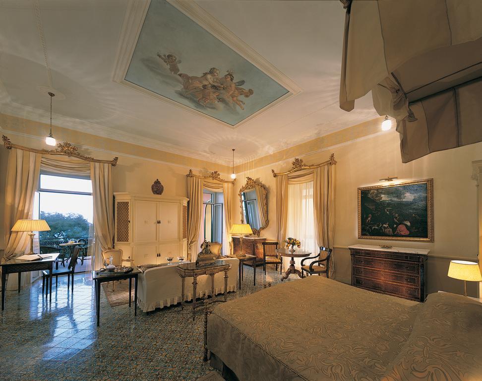 Grand Hotel Excelsior Vittoria Sorrento Bilik gambar